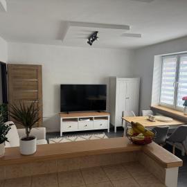 Apartmán X, hotel a Belá
