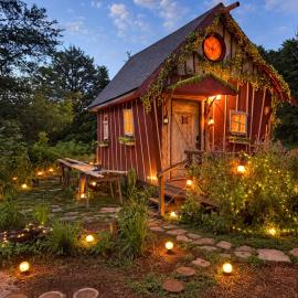 The Crooked Cabin Wood Fired Hot Tub near RRG