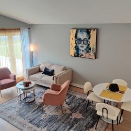 Lombard Retreat a Modern Lux 3Br 2B Home Near Hwy Shops Restaurants、ロンバードのホテル