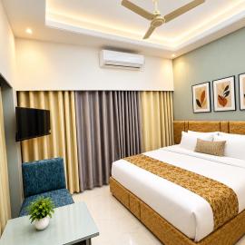 Silver Spoon Hotel & Restaurant