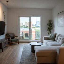Modern Riverfront Stay at The Banks 310