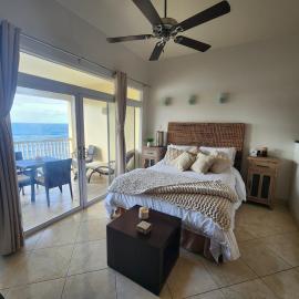 Ocean Edge Studio, Hotel in Frigate Bay