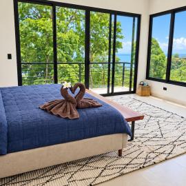 Brand-new ocean view villa at Punta Leona โรงแรมในLas Mantas