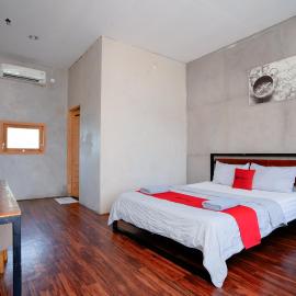 RedDoorz Syariah near Lombok Epicentrum Mall