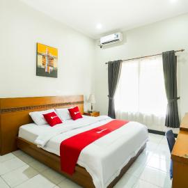 RedDoorz near Exit Toll Kalijati Subang