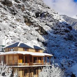 River Touch Stays-The Wandering Souls, hotel in Bathād