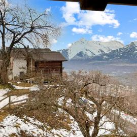 Alpine Nest Chalet, Stunning Mountain Views