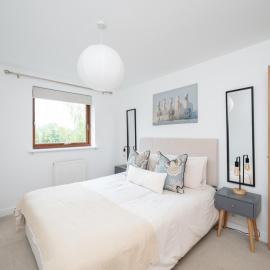 2 Bedroom Flat Free Underground Parking