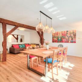 Gästehaus Ellie - Stilvoll im historischen Gemäuer, hotel em Stolberg
