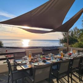 Cap Corse - Grande maison au bord de mer - PMR, Hotel in Grillasca