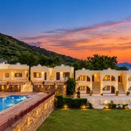 Hill Garden Resort Near Fateh Sagar, Udaipur, hôtel à Thūr