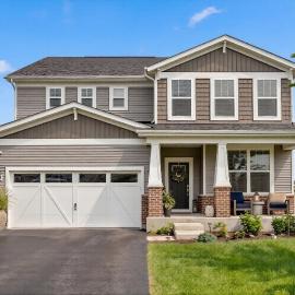 Best Business House in Mundelein