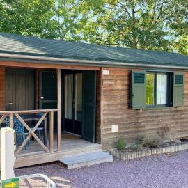 Camping Le Sans Souci, hotel a Fresnay-sur-Sarthe