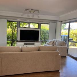 Secluded 4 BR Family Home Hamilton Hill