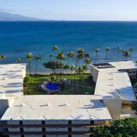 Beachside 4BR, 2 Condos for 12 in Maalaea!