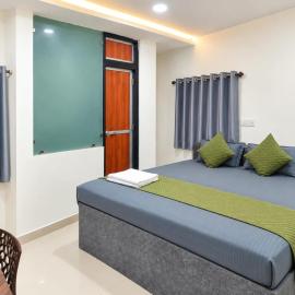 Hotel Galaxia، فندق في بيلاسبور