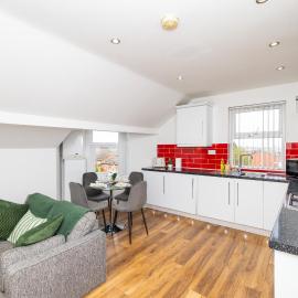 Stylish Leeds City Flat With Free Private Parking, hotel i Hunslet