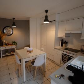 Viesnīca Appartement 2 grandes chambres avec balcon pilsētā Cugy
