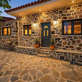Sissy's Stone Apartments