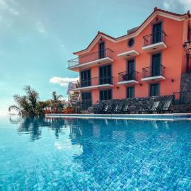 Ocean View Madeira 2, hotell sihtkohas Canhas