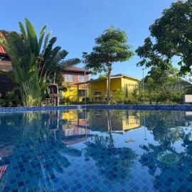Kep Santi Retreat, hotelli kohteessa Kep