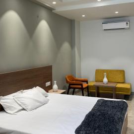 Chic 1BHK Stay near Star Mall, Sector 30 Gurgaon