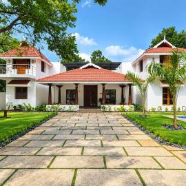 Courtyard Castle Heritage Resort - Private Villa & Rooms