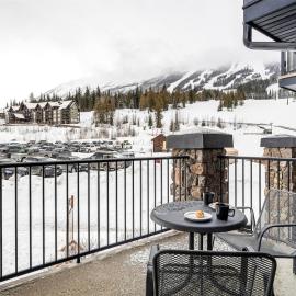 Slopeside Mountain Studio with Hot Tub and Gym
