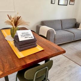 Modernes 3-Zimmer Apartment im Zentrum, viešbutis mieste Noimiunsteris