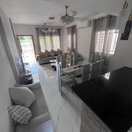 2 Bedroom Modern House Near Playa Grande