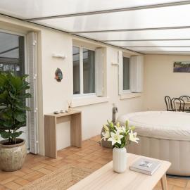 Villa Monterey, Hotel in Pusignan