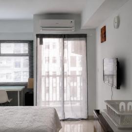 1 Bed Apartment in Ayodhya Tangerang by REJA, hotel di Karawaci