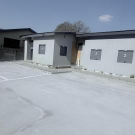 Check-Inn guest house، فندق في Bethal