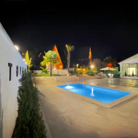 Utopia Inn უტოპია ინნ, hotel v destinaci Batumi