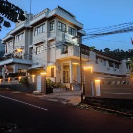 Hotel Jakarta - Ulu Siau, hotel di Poso