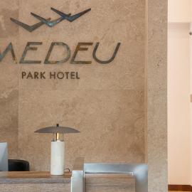 Medeu Park Hotel، فندق في ألماتي