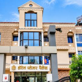 Hotel Pleasure Palace, hotel in Indore