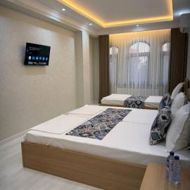 Salim Hotel & Terrace, hotel u gradu Buksoro