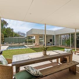 Stillwater House - Poolside Serenity by the Bay