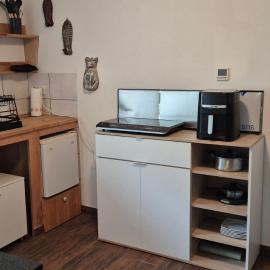 Charming self-contained apartment in Glarnerland, hotel v mestu Mitlödi
