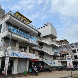 Hotel Apple Inn โรงแรมในRājpīpla