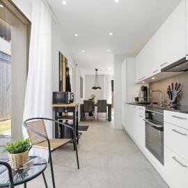 Ferienhausträume - ebenerdiges Bodensee Apartment mit Garten und großer Terrasse mit Grill