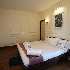 SHARTHI HOMESTAY AND LODGING
