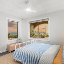 Absolute Beachfront Henley Beach Retreat