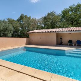 Gite piscine et vue imprenable