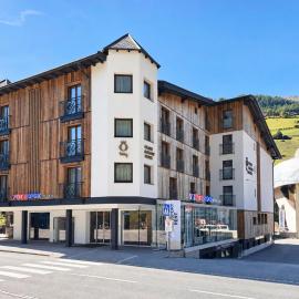Glanz & Glory Hotel