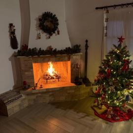 Evnia Romantic Winter Retreat Private Hot Tub Fireplace