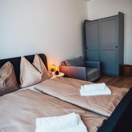 POKER Apartmanház