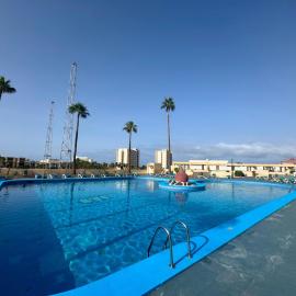 Las Americas Stunning Apartment Close to the Sea in Tenerife, hotell i Arona