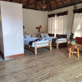 Milima Safari Camp Lodge Rwenzori Uganda, hotel a Kasese